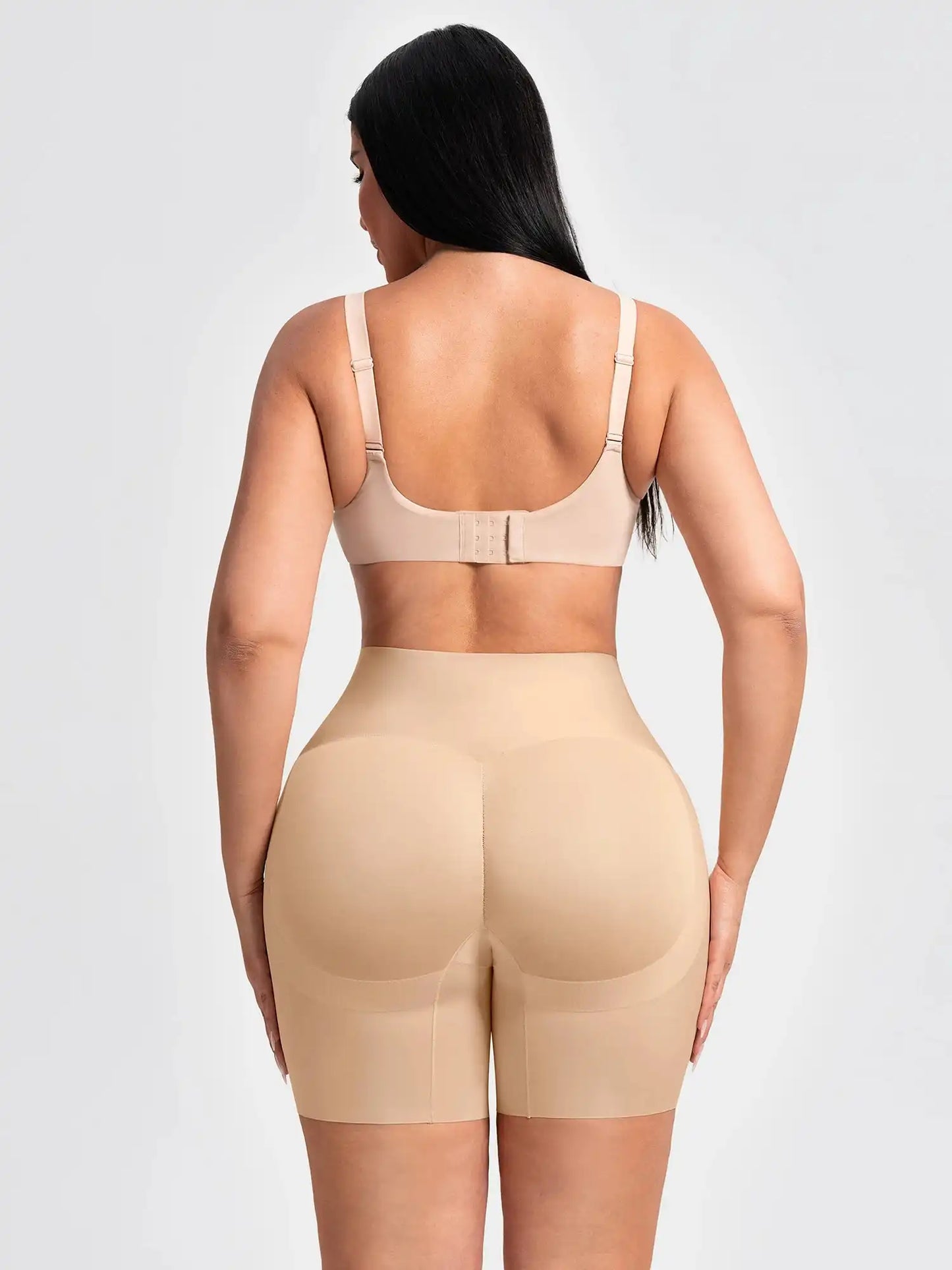 Smoothing Seamless Shorts