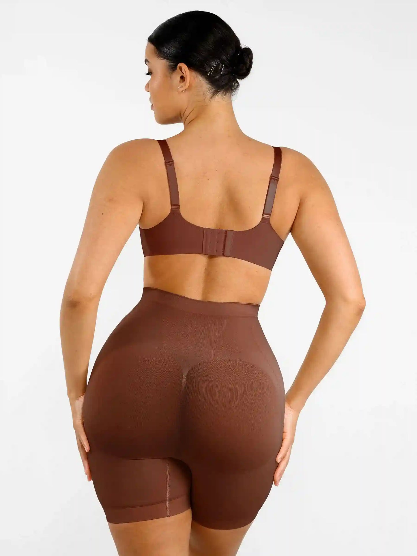 Butt-Lifting Seamless Comfort Shaping Shorts