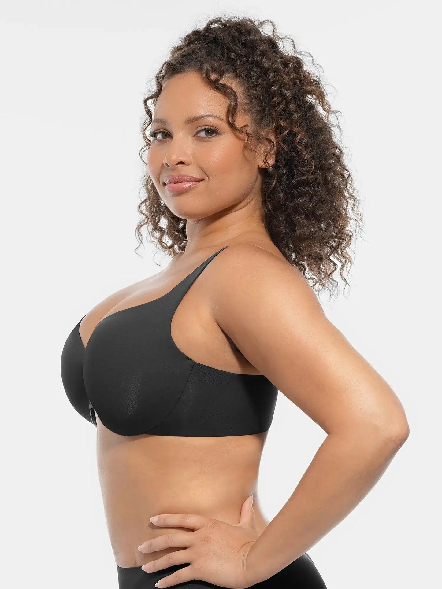 Adjustable-Strap Underwire Deep V-neck Bra Bundle